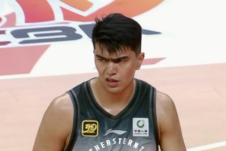 相當高效！魯吐布拉出戰(zhàn)19分鐘 7中5貢獻14分10籃板