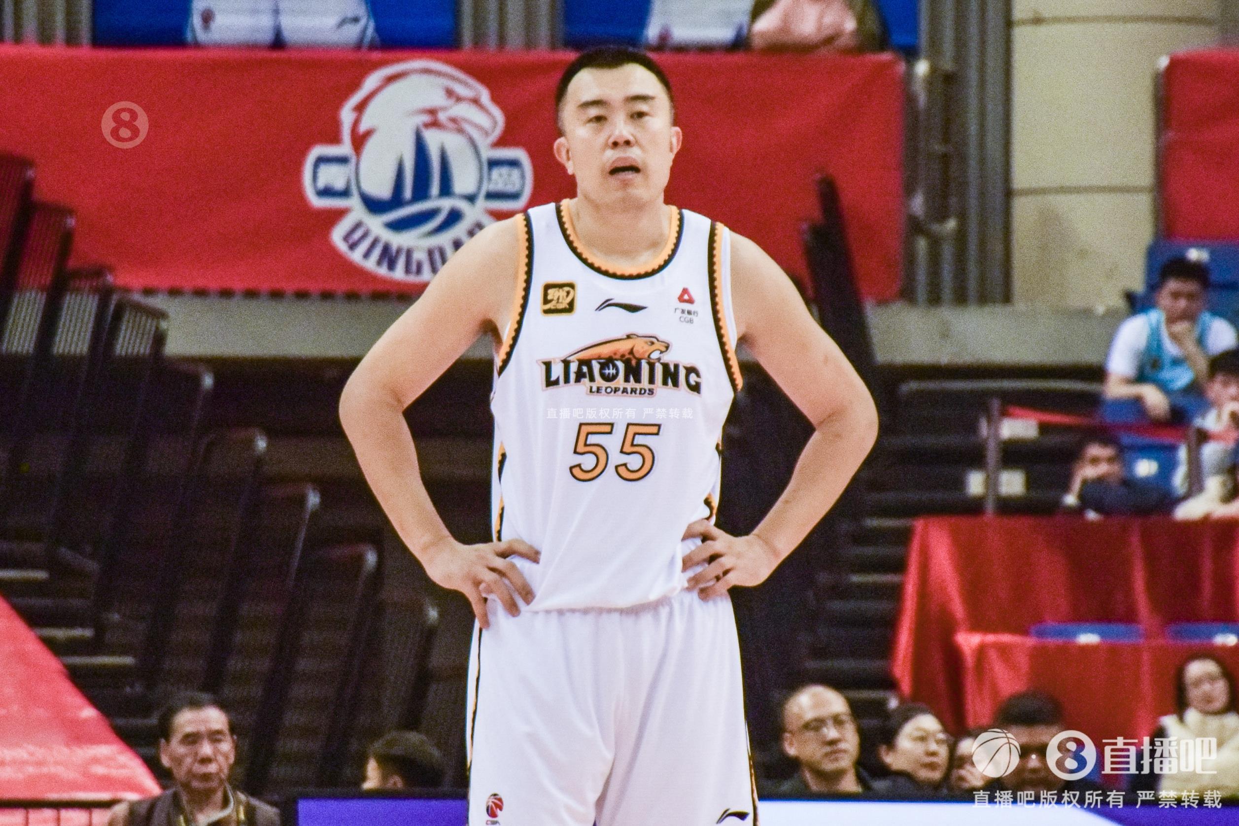 老將盡力了！韓德君7中4拿到14分12籃板3助攻